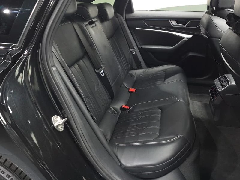 Audi A6 2.0 dtp Automatic, снимка 11 - Автомобили и джипове - 55960357