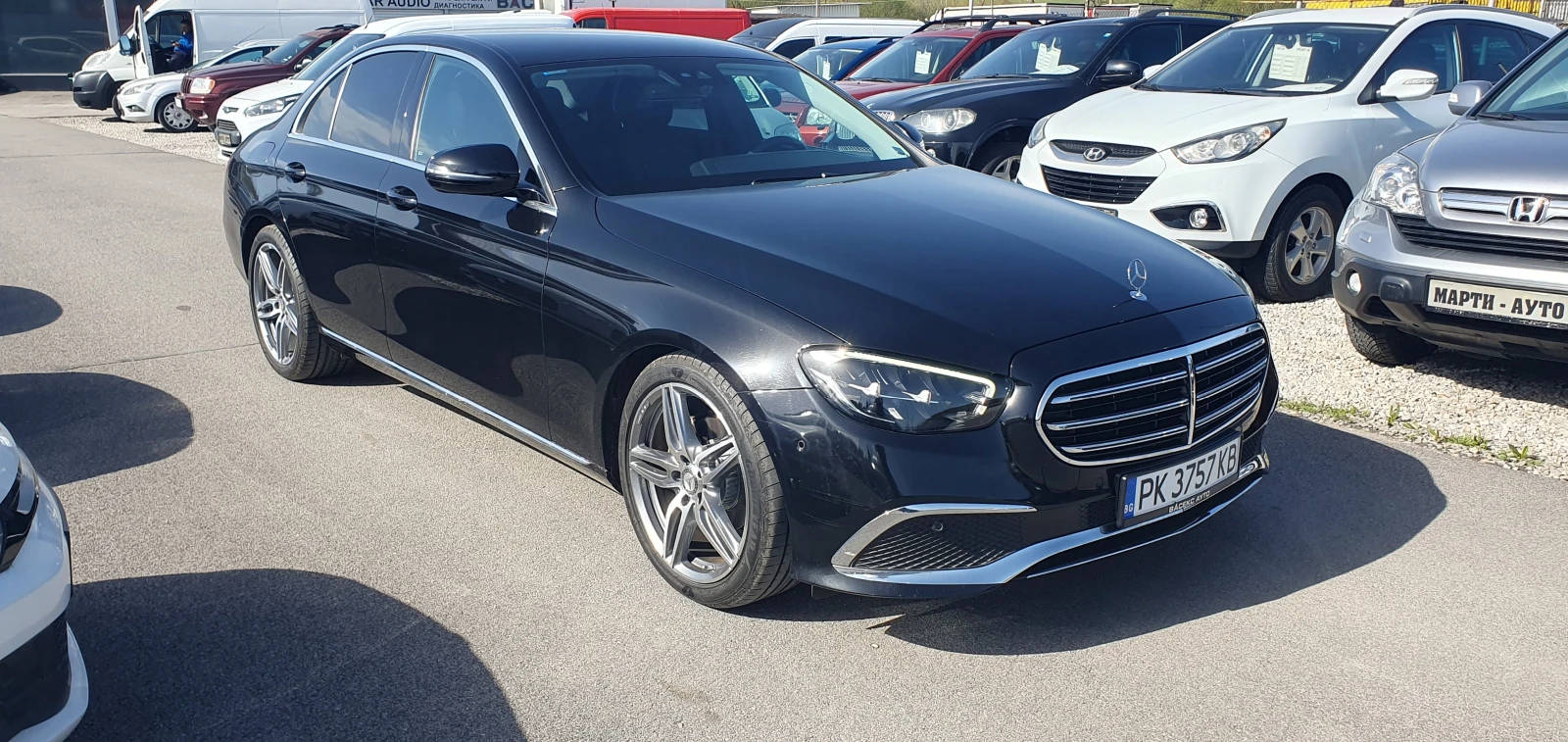 Mercedes-Benz E 220 PERFEKTEN, снимка 1