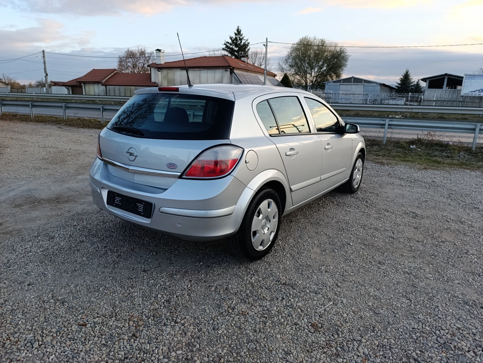 Opel Astra 1.6i-16v-105кс - изображение 7