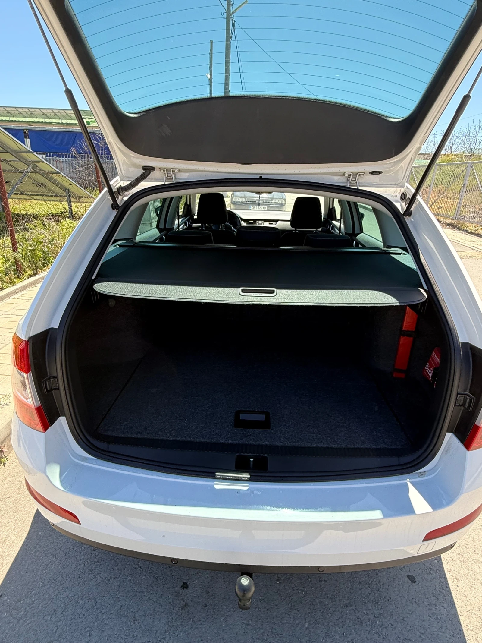 Skoda Octavia 1.6 DISTRONIK - изображение 9