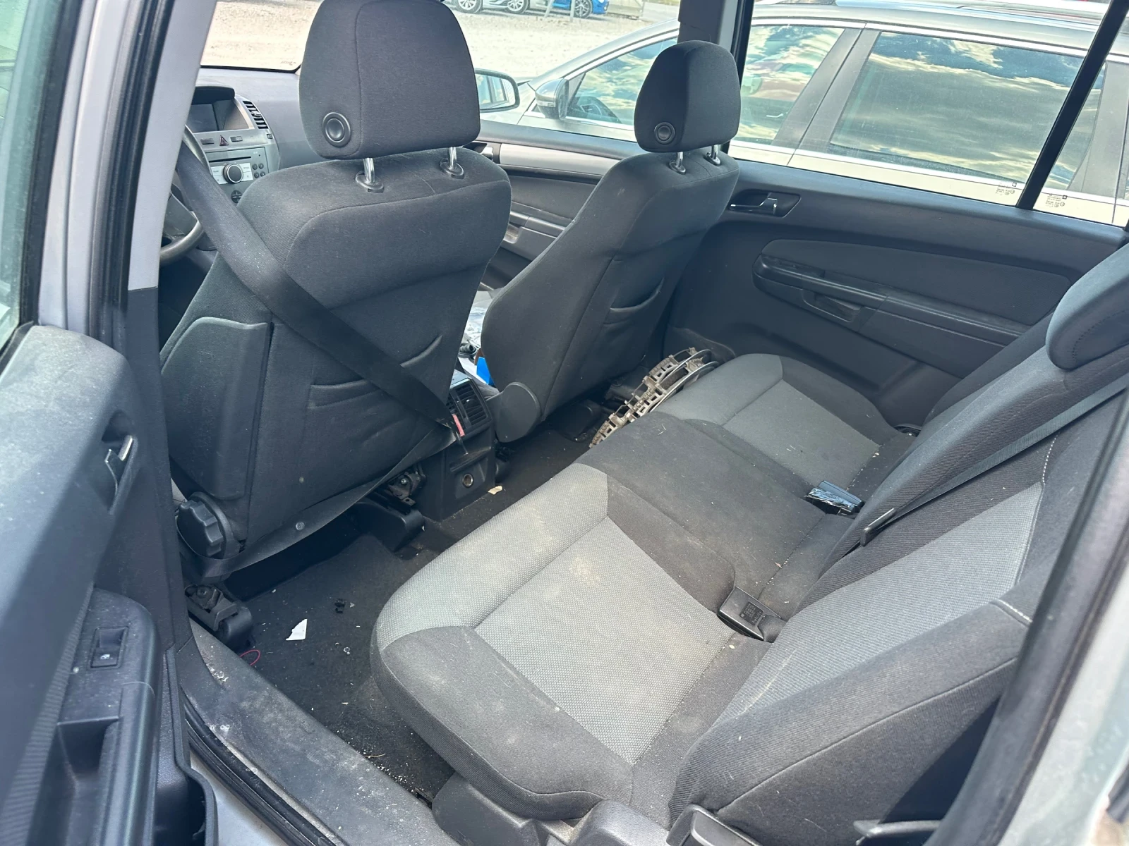 Opel Zafira 1.9/101кс климати 7места - изображение 5