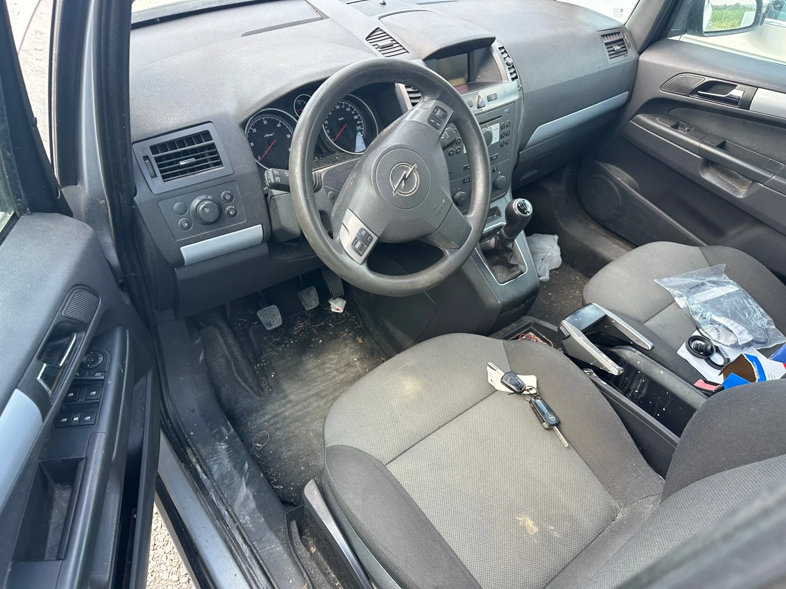 Opel Zafira 1.9/101кс климати 7места - изображение 4