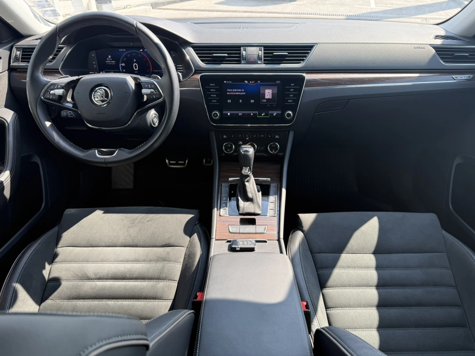 Skoda Superb Scout - изображение 5