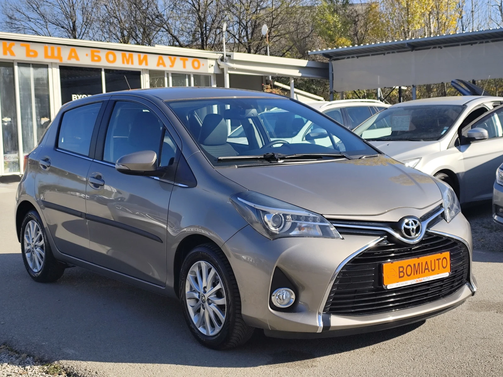 Toyota Yaris 1.4D-4D* LED* FACE* KLIMATRONIK* EURO5B* CAMERA - изображение 3
