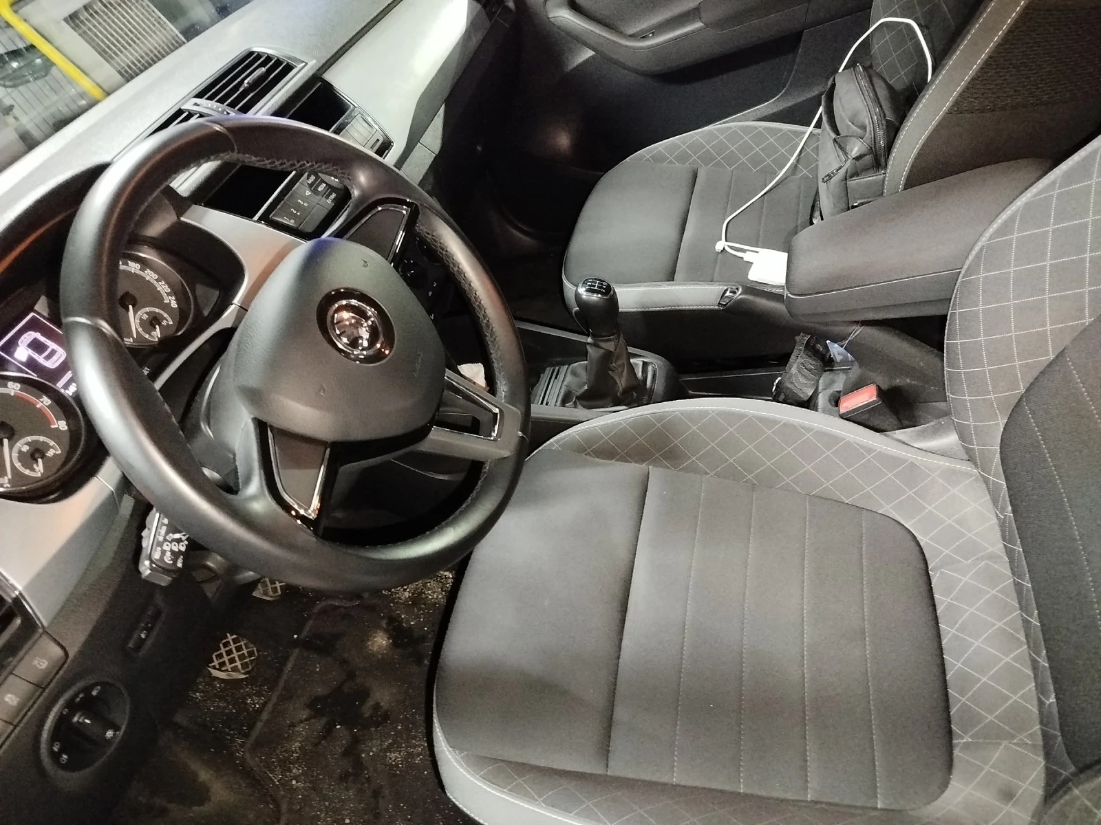 Skoda Fabia  - изображение 9