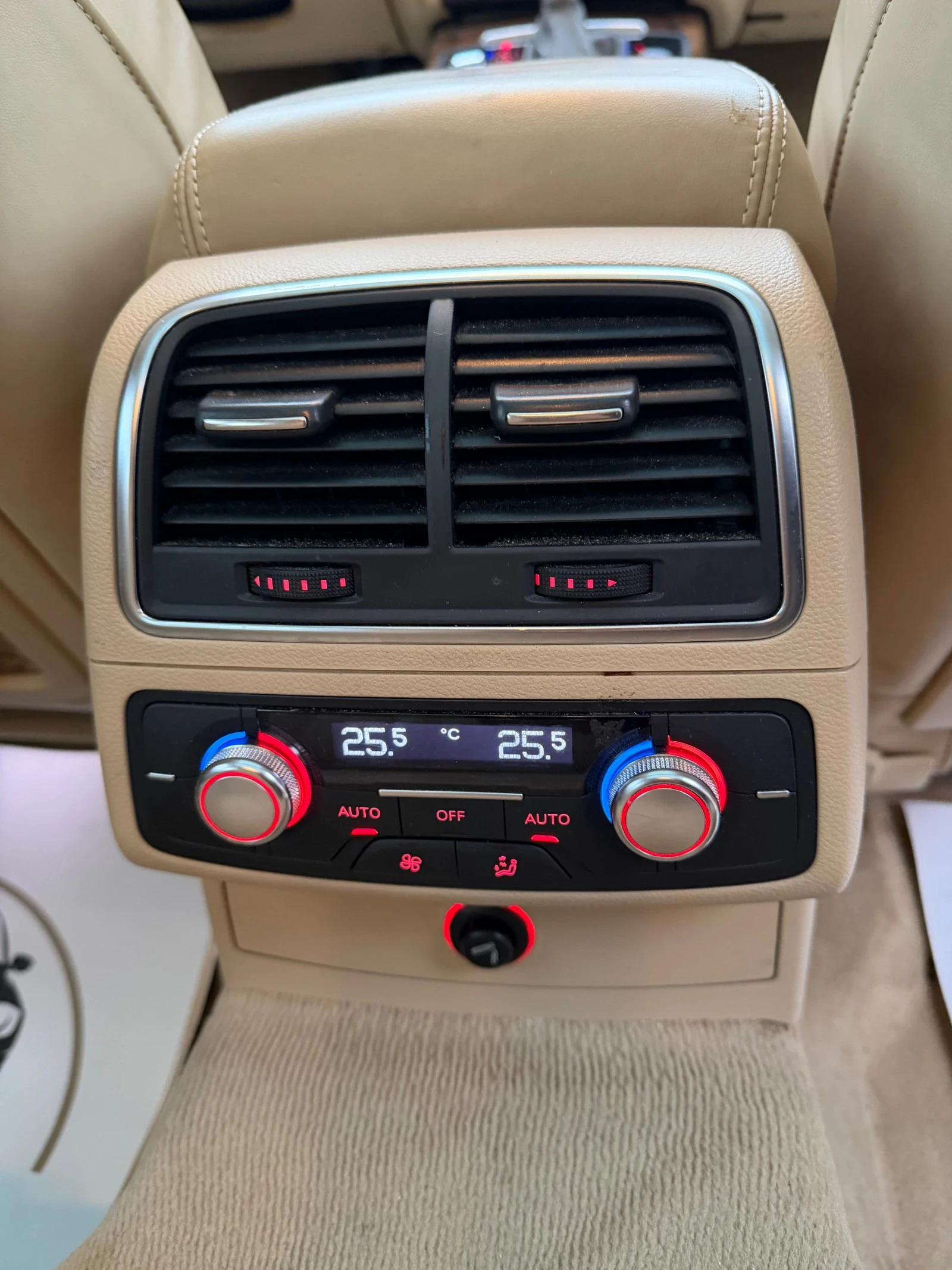 Audi A6 3.0TFSI Quattro Сменени вериги, снимка 15 - Автомобили и джипове - 53578069