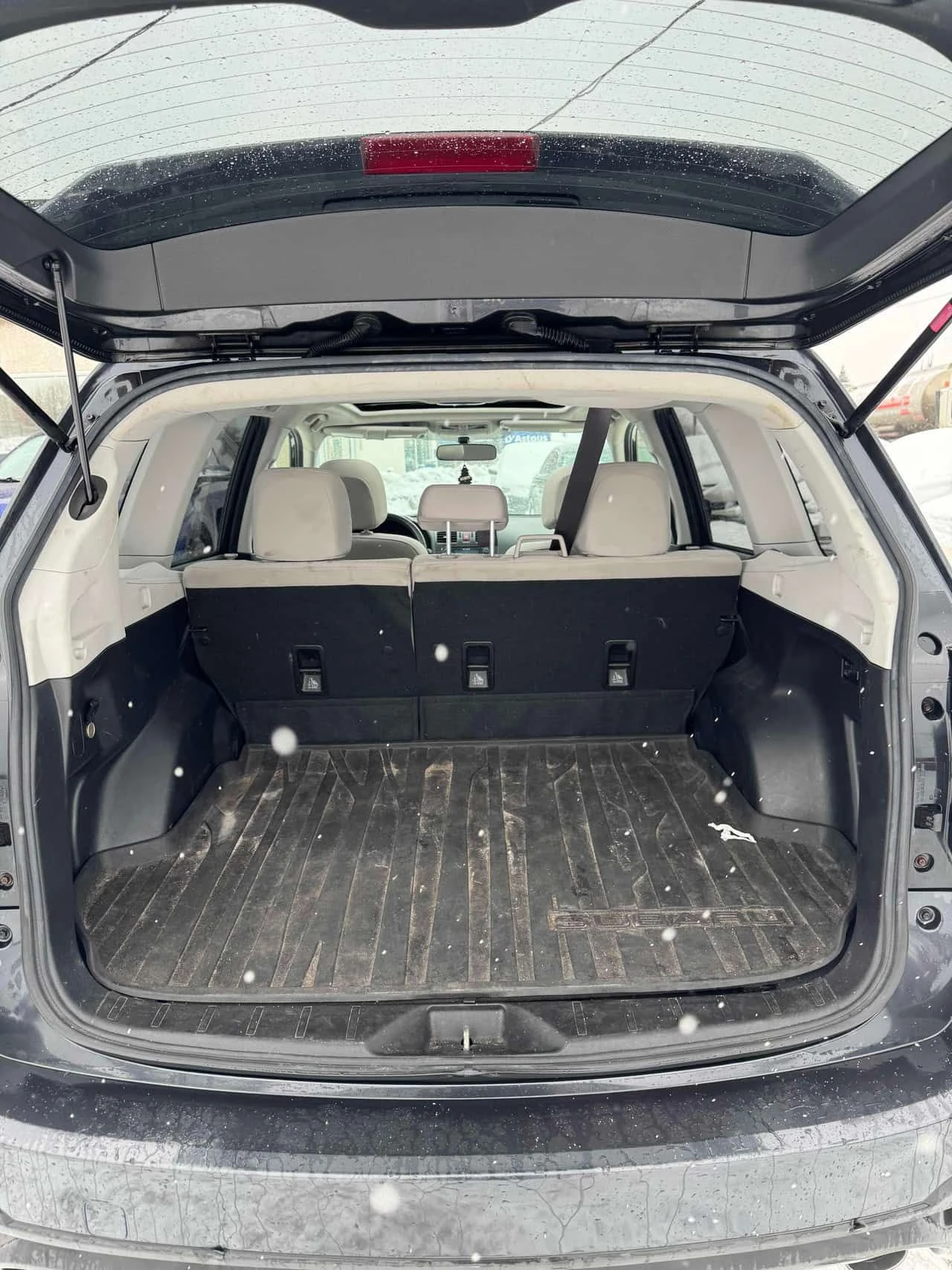 Subaru Forester LIMITED AWD * ПОДГРЕВИ* ПАНОРАМА* КАМЕРА* , снимка 13 - Автомобили и джипове - 53733035