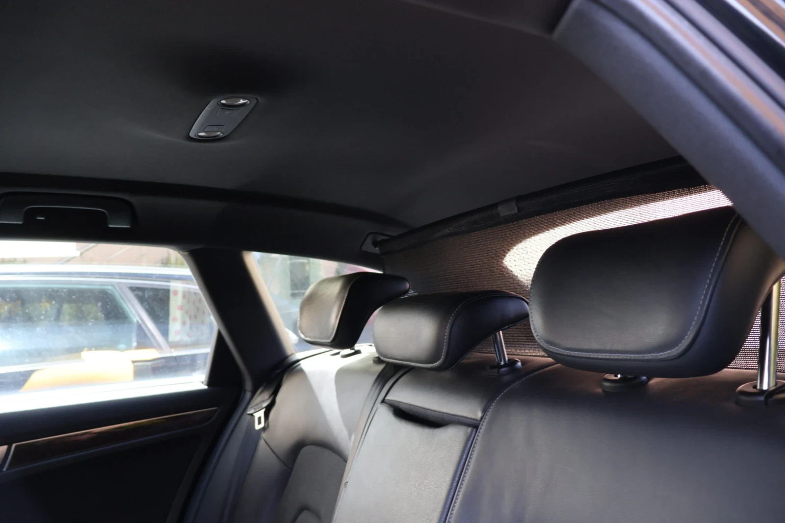 Audi A4 2.0 TDI 177 к.с. S-line Черен таван, F-1 пера на в, снимка 14 - Автомобили и джипове - 53846921