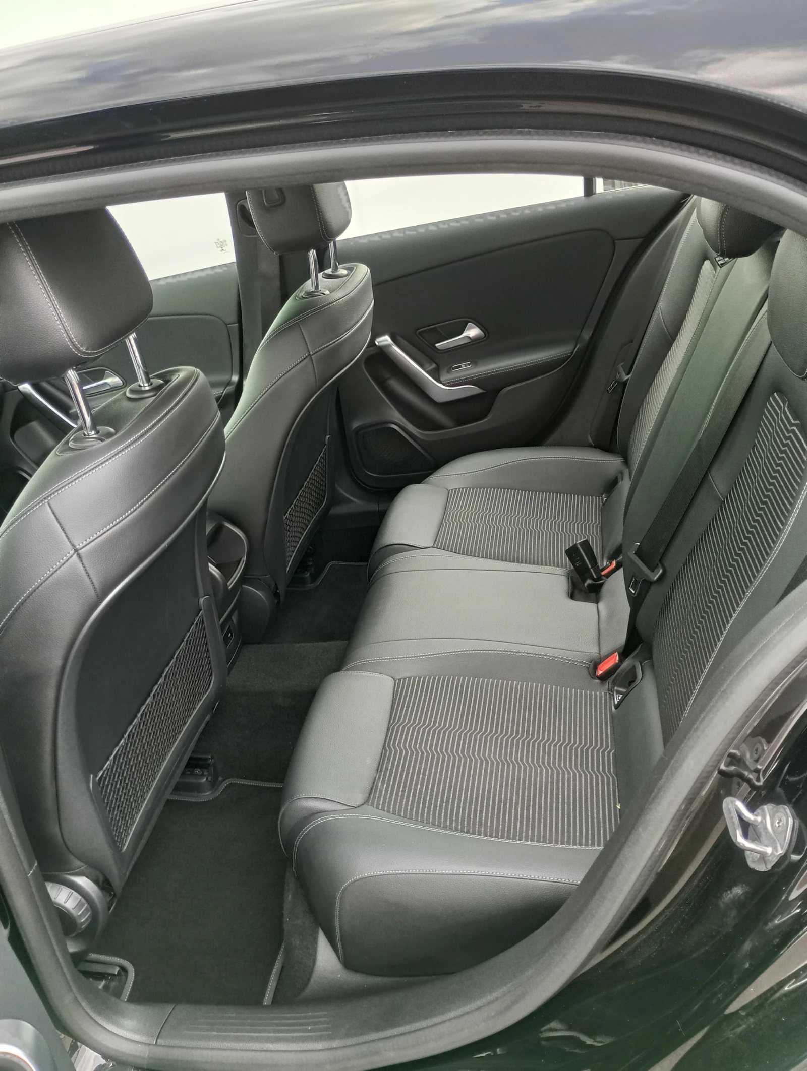 Mercedes-Benz A 180, снимка 8 - Автомобили и джипове - 53996777