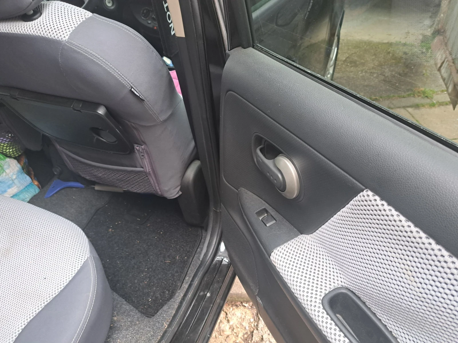 Nissan Note, снимка 4 - Автомобили и джипове - 54323310