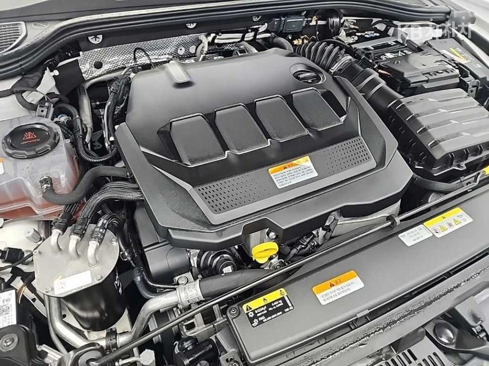 VW Golf, снимка 5 - Автомобили и джипове - 54746408