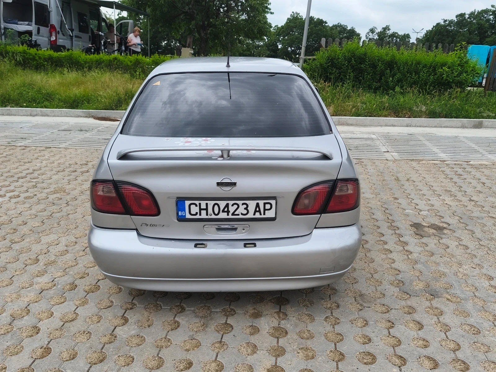 Nissan Primera 1.8 Газ, снимка 3 - Автомобили и джипове - 54792010