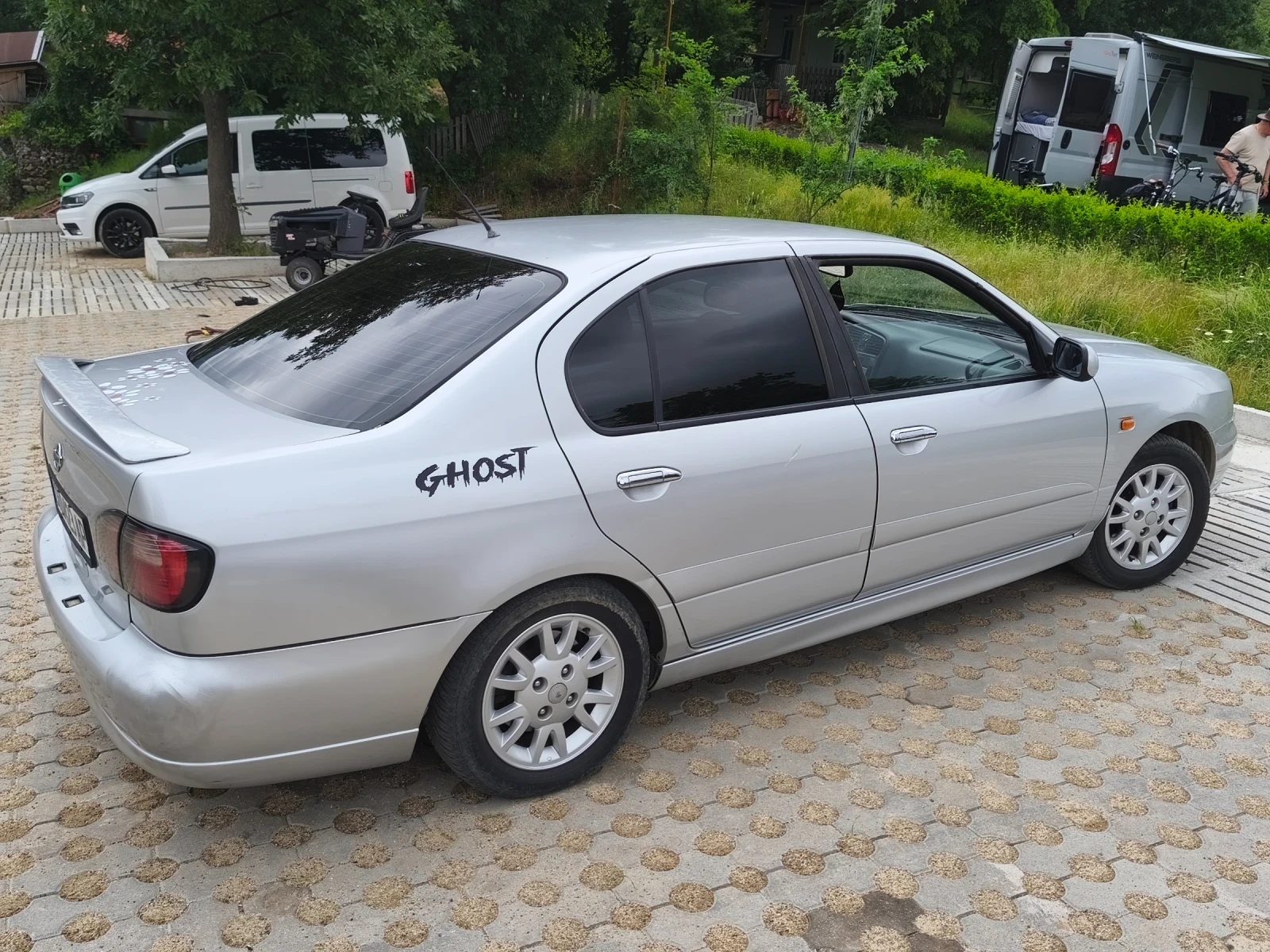 Nissan Primera 1.8 Газ, снимка 4 - Автомобили и джипове - 54792010