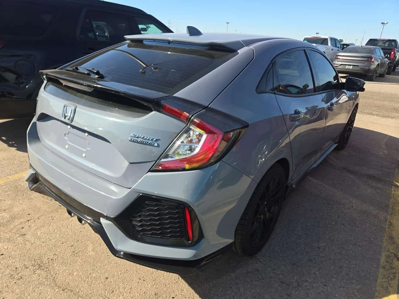 Honda Civic SPORT TOURING/КОЖА/ШИБЕДАХ/CARFAX/ФИНАНСИРАНЕ, снимка 3 - Автомобили и джипове - 54833365