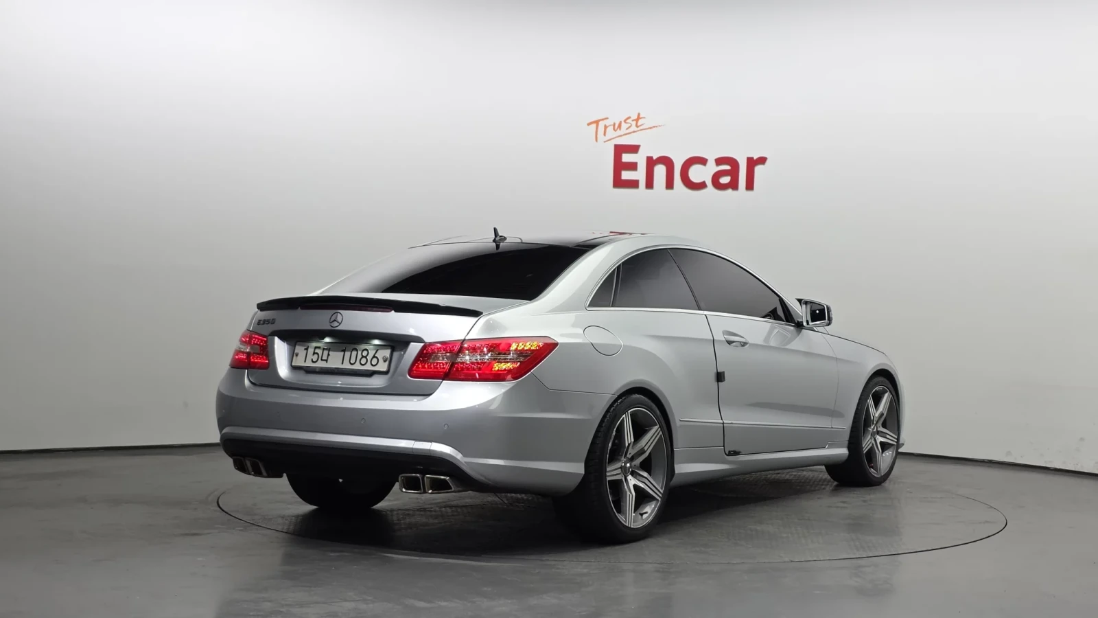 Mercedes-Benz E 350 !AMG PACK! !PANORAMA! #УНИКАТ#, снимка 2 - Автомобили и джипове - 54924935