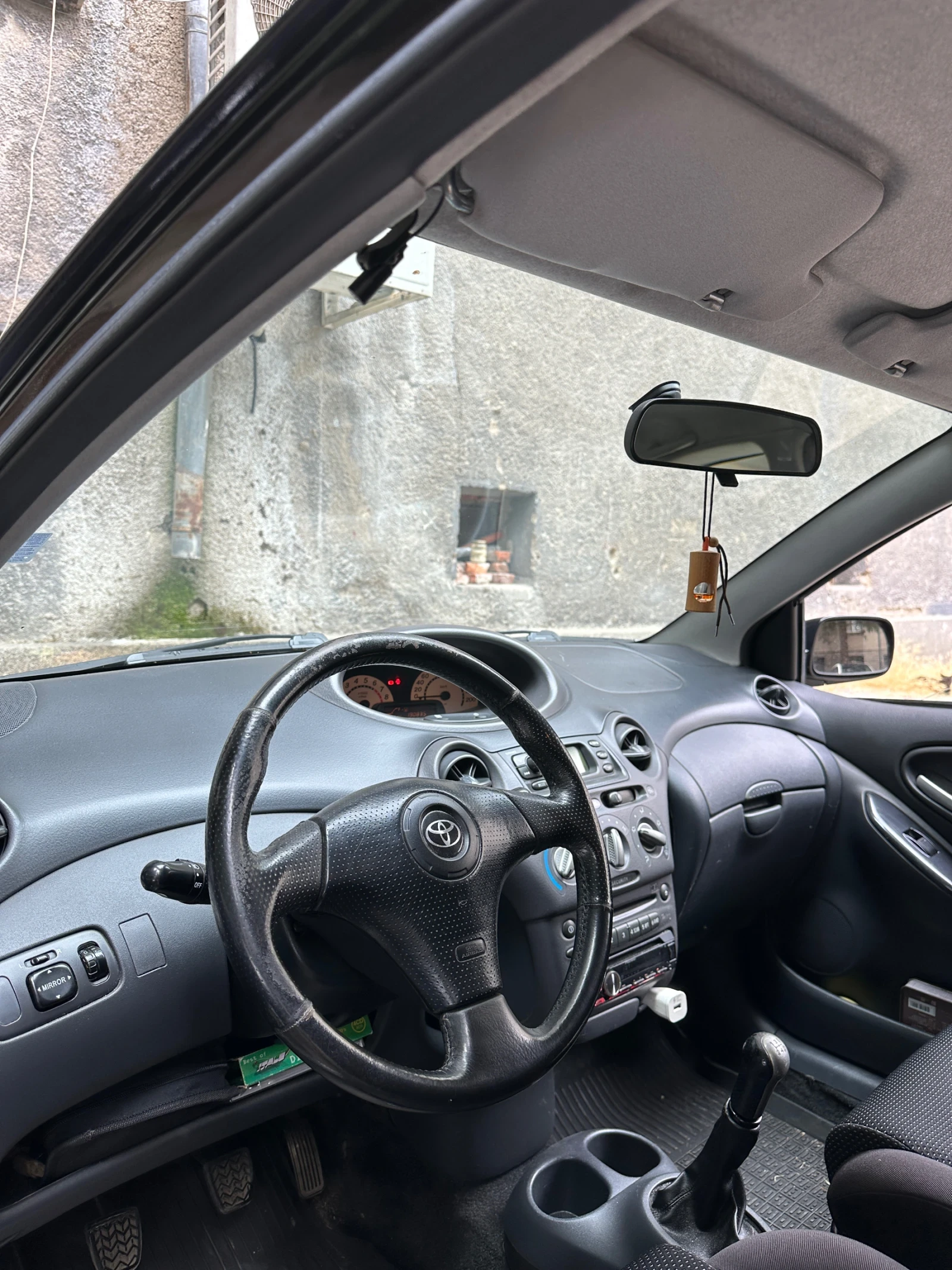 Toyota Yaris, снимка 8 - Автомобили и джипове - 55151674