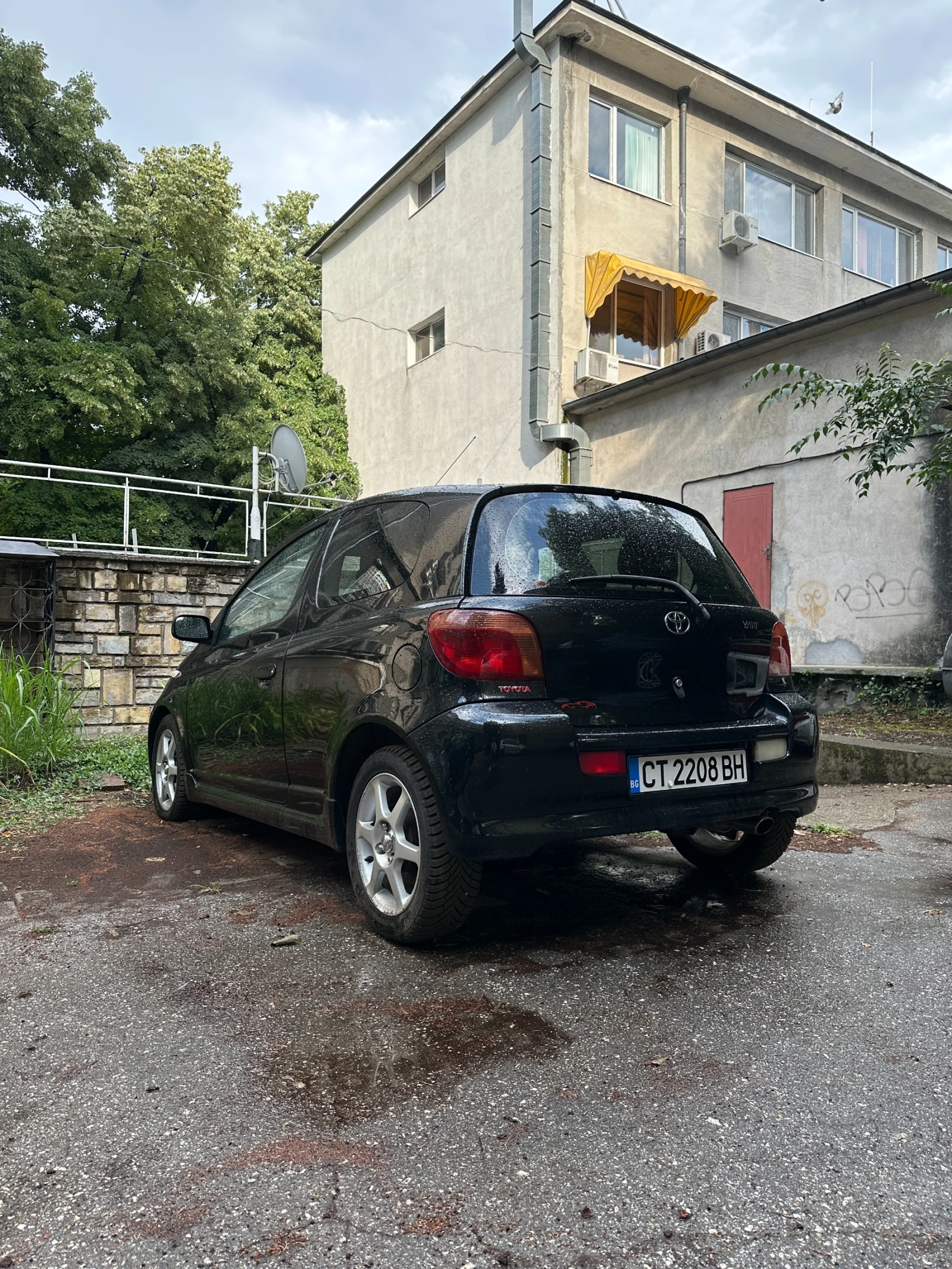 Toyota Yaris, снимка 4 - Автомобили и джипове - 55151674