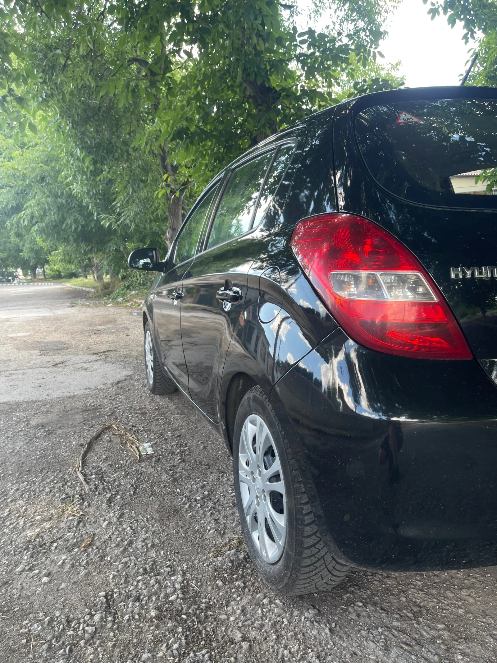 Hyundai I20 Фабрична газ !!! , снимка 3 - Автомобили и джипове - 55172178