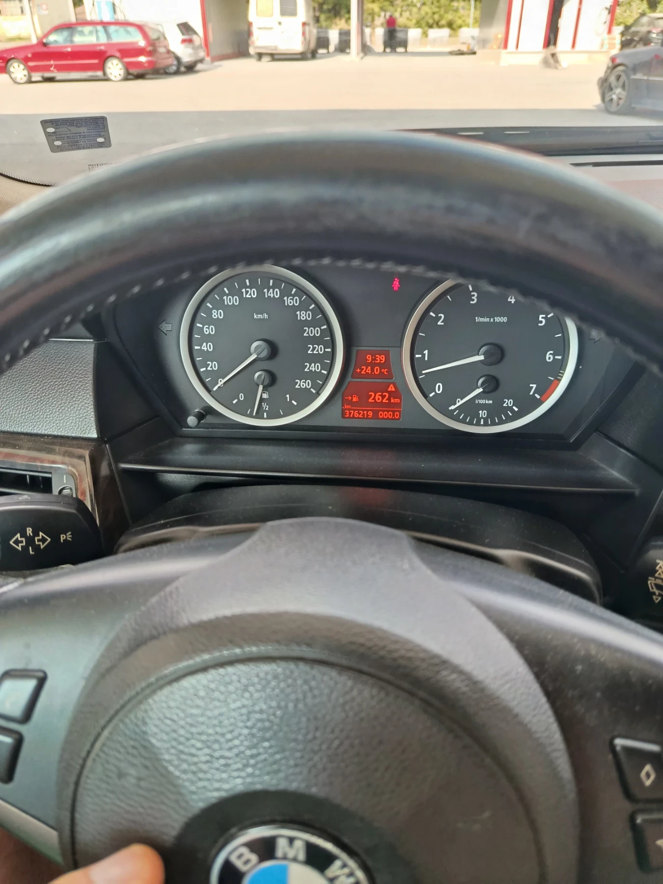 BMW 520, снимка 14 - Автомобили и джипове - 55781271