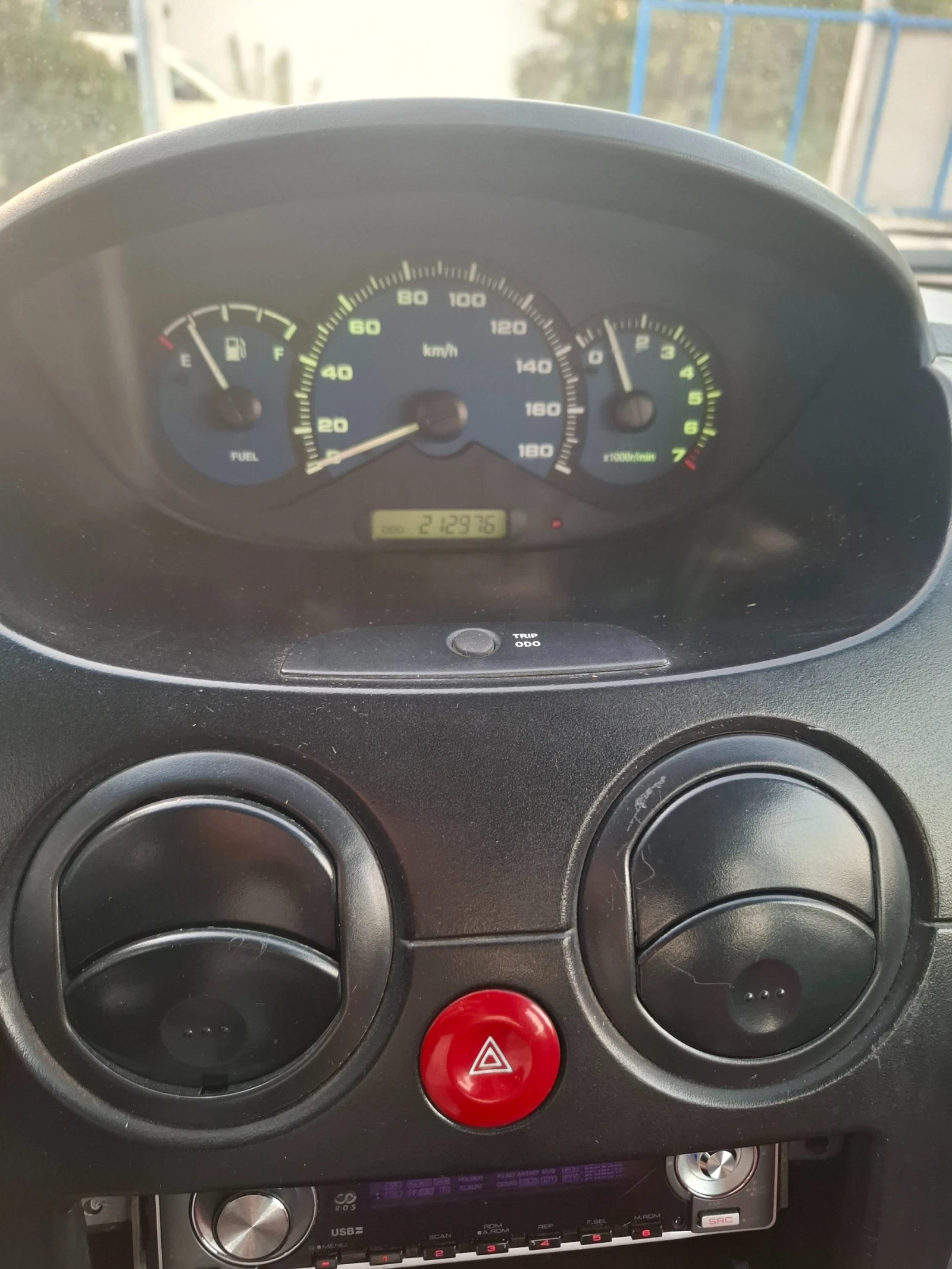 Chevrolet Spark, снимка 6 - Автомобили и джипове - 55879173