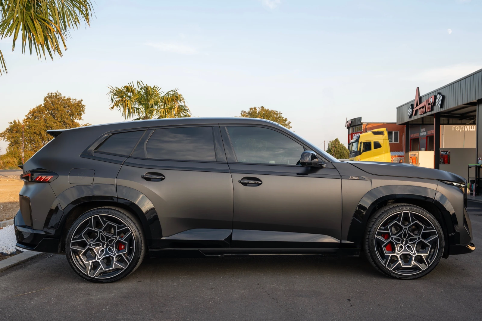 BMW XM RNG DESIGN 1 of 1= XDRIVE= M DRIVE PACKAGE= B&W=  | Mobile.bg � ����������� 4