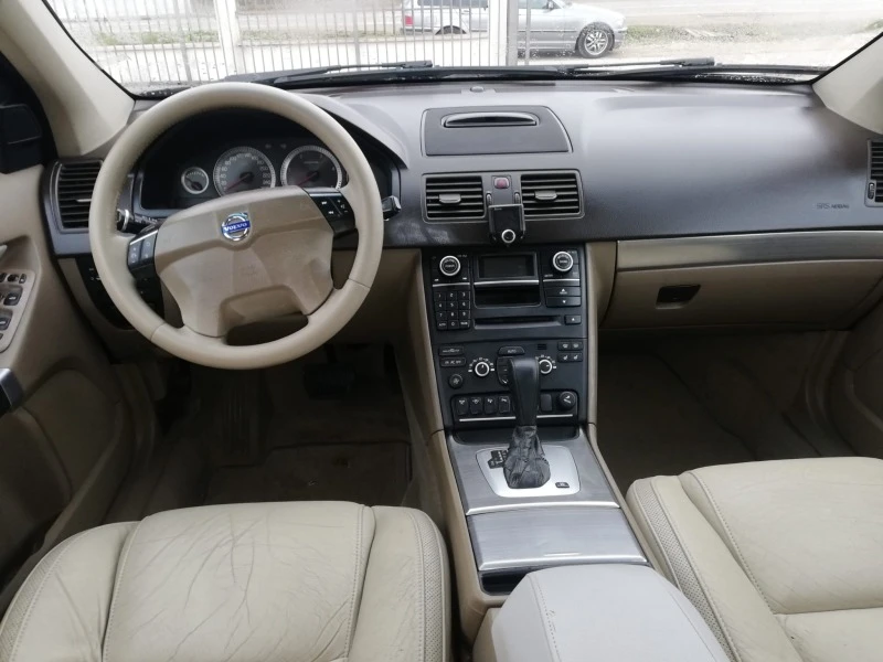 Volvo Xc90 2.4 D5 6+ 1-НАВИ, снимка 10 - Автомобили и джипове - 44619564