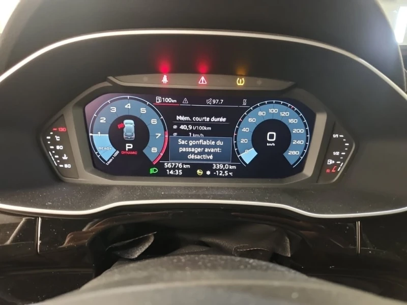 Audi Q3 / PROGRESSIV / PANO / PODGREV / CARFAX, снимка 12 - Автомобили и джипове - 53246921