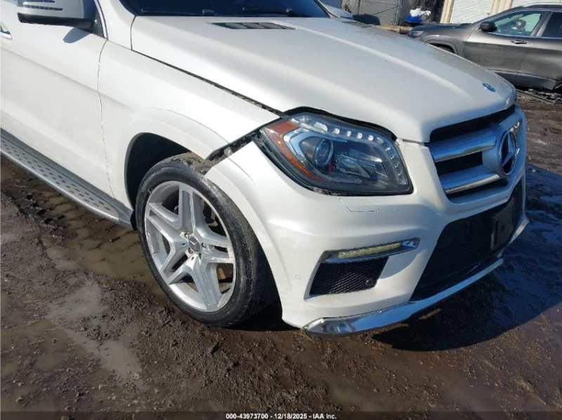 Mercedes-Benz GL 550 4MATIC* 360КАМЕРА* H&K SOUND* ПОДГРЕВ/ОБДУХВАНЕ* , снимка 9 - Автомобили и джипове - 53326323