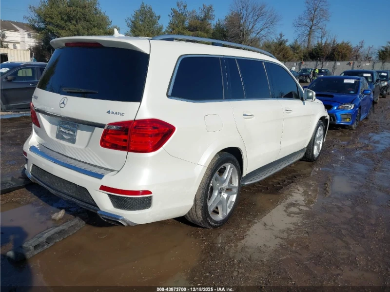 Mercedes-Benz GL 550 4MATIC* 360КАМЕРА* H&K SOUND* ПОДГРЕВ/ОБДУХВАНЕ* , снимка 7 - Автомобили и джипове - 53326323