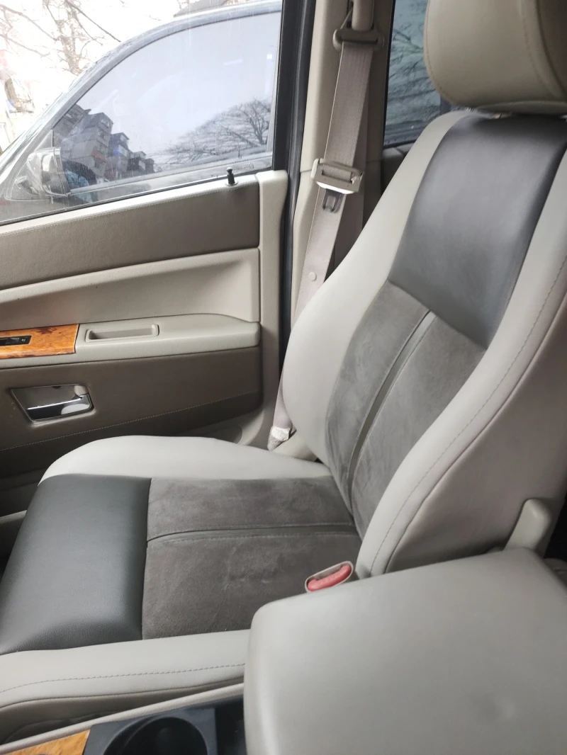 Jeep Grand cherokee, снимка 9 - Автомобили и джипове - 53360089