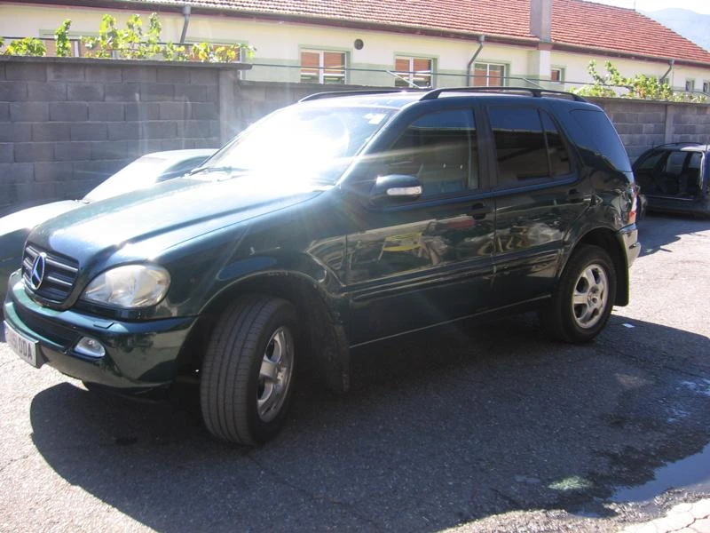 Mercedes-Benz ML 270 FACE LIFT 2.7CDI, снимка 2 - Автомобили и джипове - 37301879