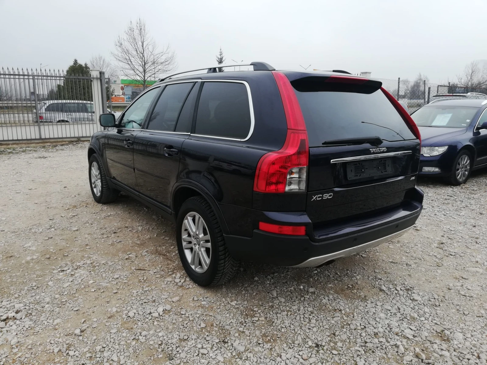 Volvo Xc90 2.4 D5 6+ 1-НАВИ - изображение 3