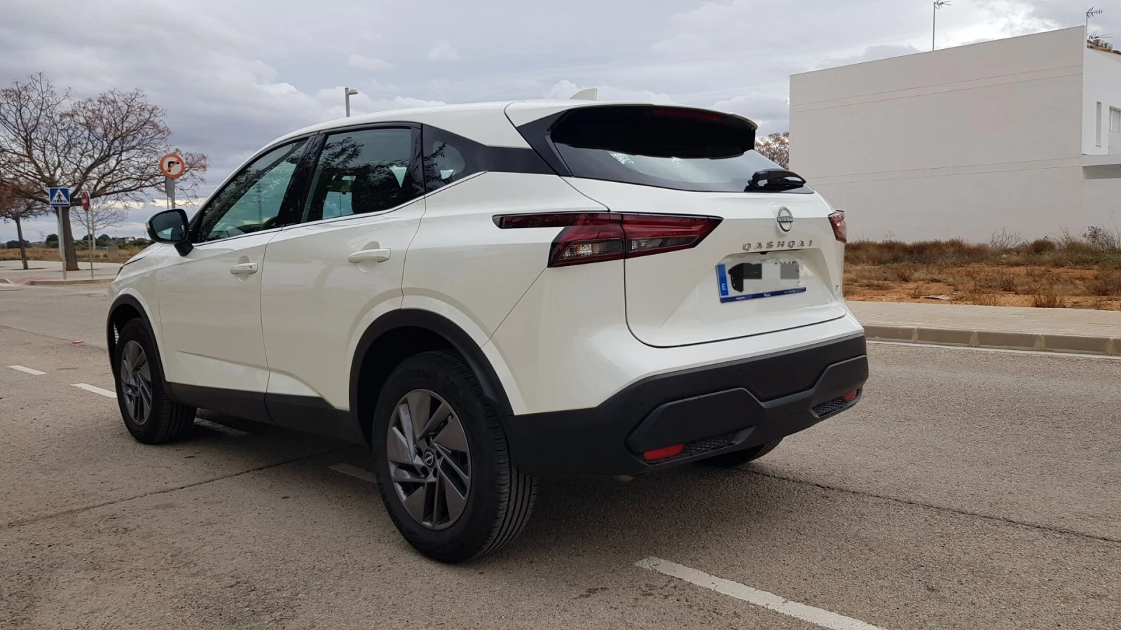 Nissan Qashqai 1.3DIGT MHEV - изображение 6