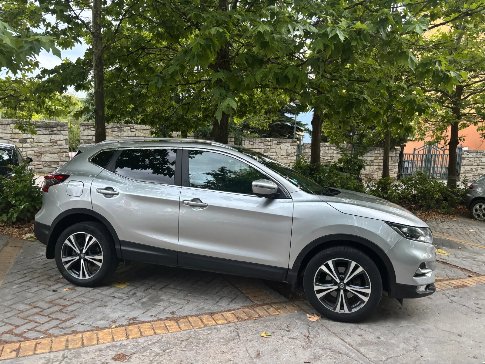 Nissan Qashqai 1.2 N-Connectа 360 камера | Панорама | Каско - изображение 3