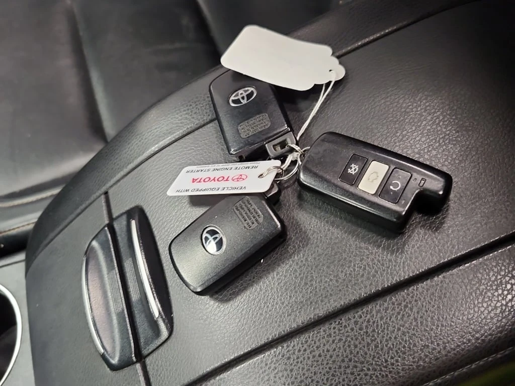 Toyota Highlander * XLE * CARFAX * БЕЗ ПЪРВОНАЧАЛНА ВНОСКА - изображение 7