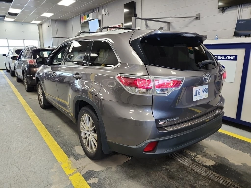 Toyota Highlander * XLE * CARFAX * БЕЗ ПЪРВОНАЧАЛНА ВНОСКА - изображение 4
