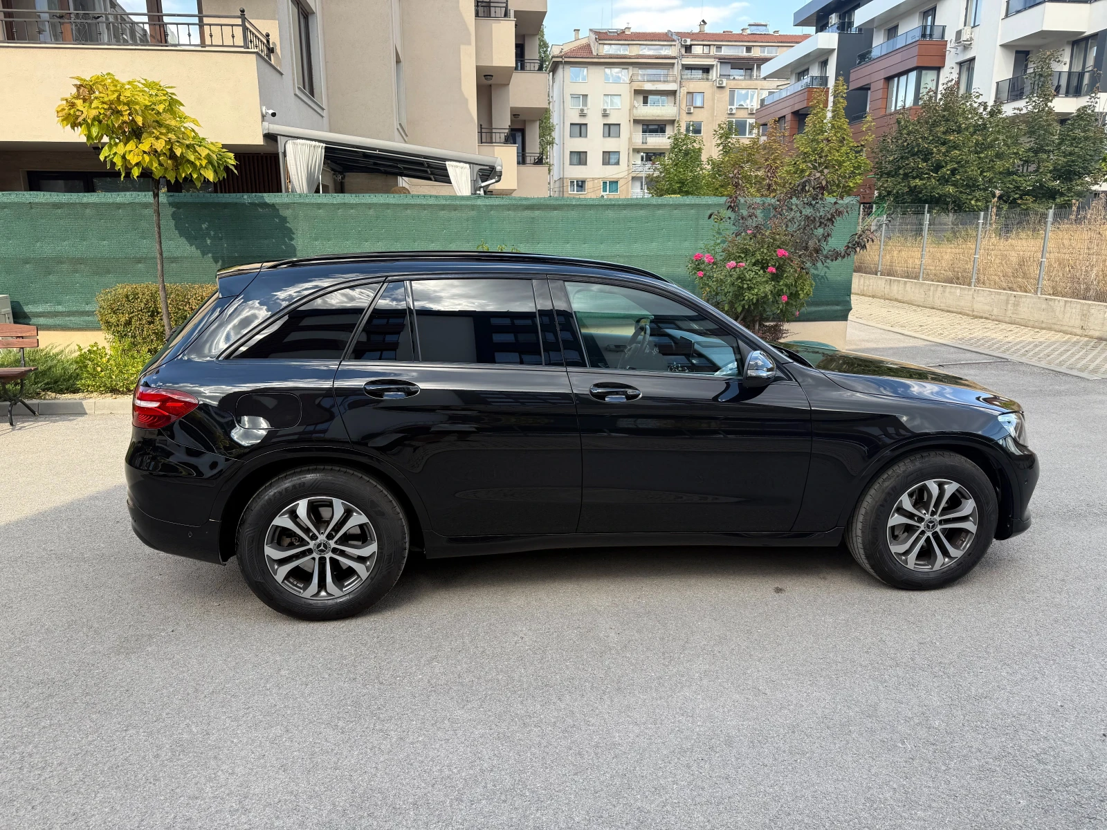 Mercedes-Benz GLC 350 4MATIC| AndroidAuto/CarPlay| Панорама| Печка| Обсл - изображение 7