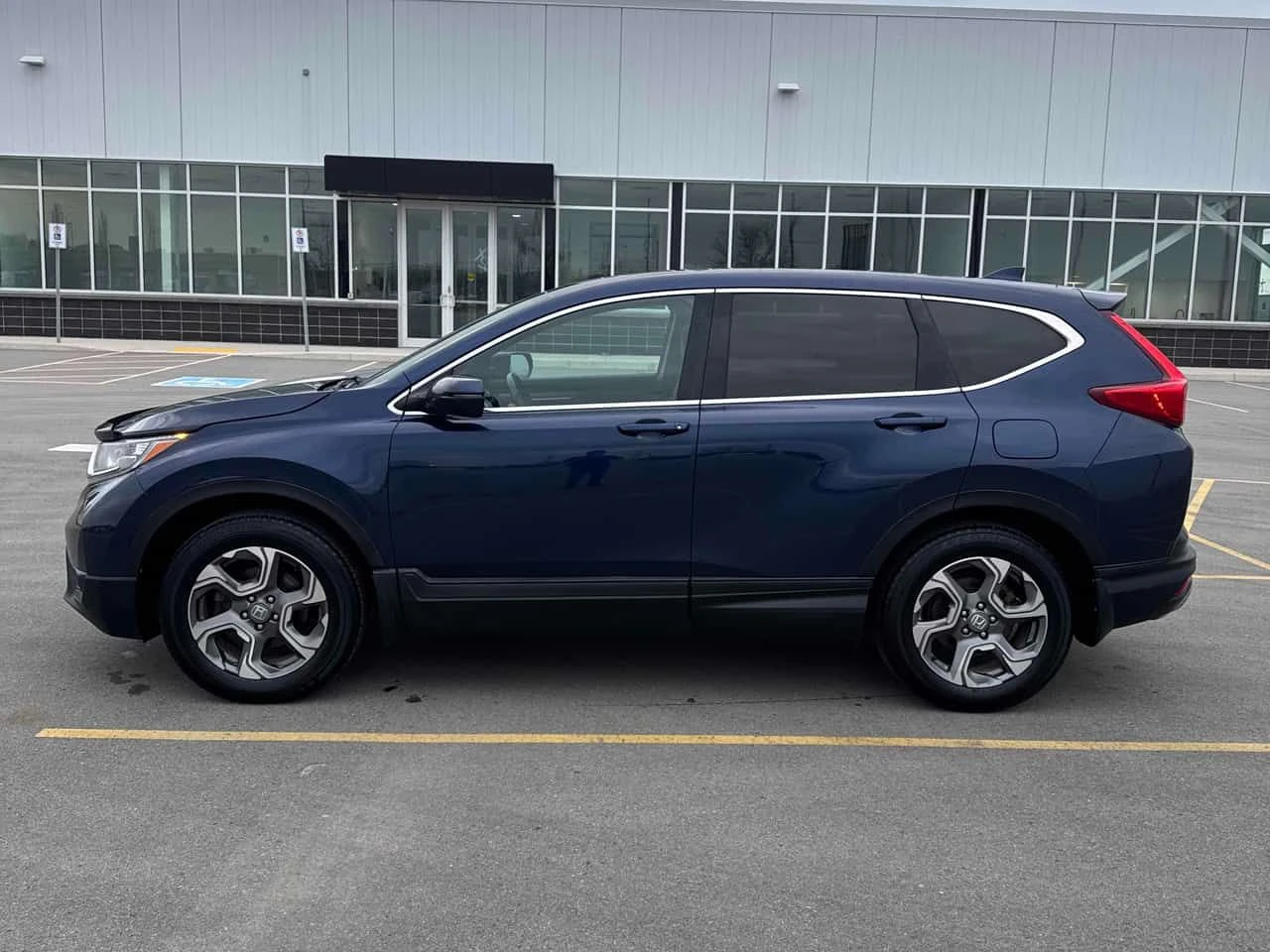 Honda Cr-v * EX L * CARFAX * 2 КЛЮЧА * ПАНО * KEYLESS, снимка 2 - Автомобили и джипове - 54191970