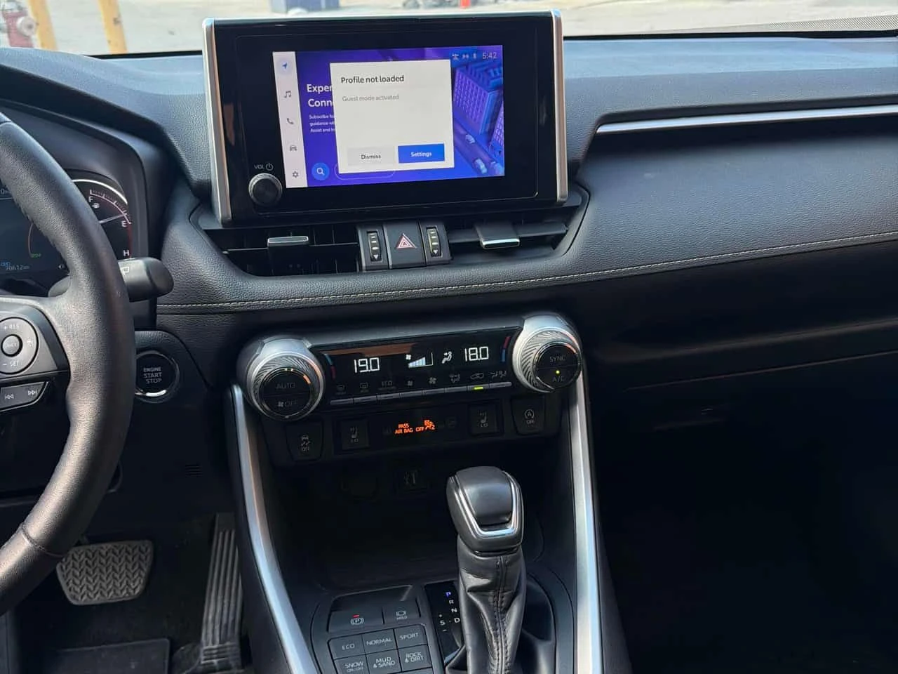 Toyota Rav4 XLE/ПОДГРЕВИ/ШИБИДАХ, снимка 13 - Автомобили и джипове - 54749282
