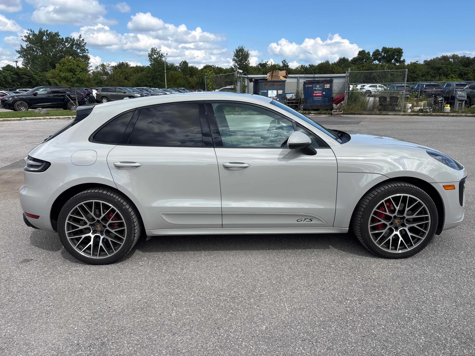 Porsche Macan * GTS * CARFAX * ОПЦИЯ ЗА ФИНАНСИРАНЕ, снимка 3 - Автомобили и джипове - 55842293