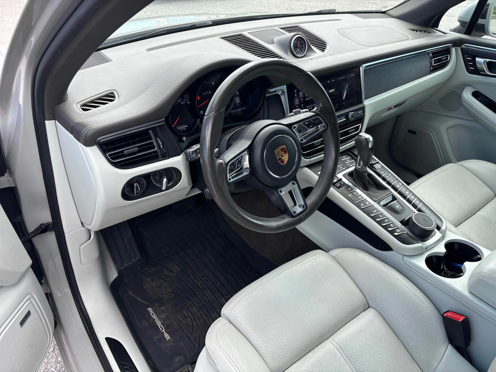 Porsche Macan * GTS * CARFAX * ОПЦИЯ ЗА ФИНАНСИРАНЕ, снимка 15 - Автомобили и джипове - 55842293