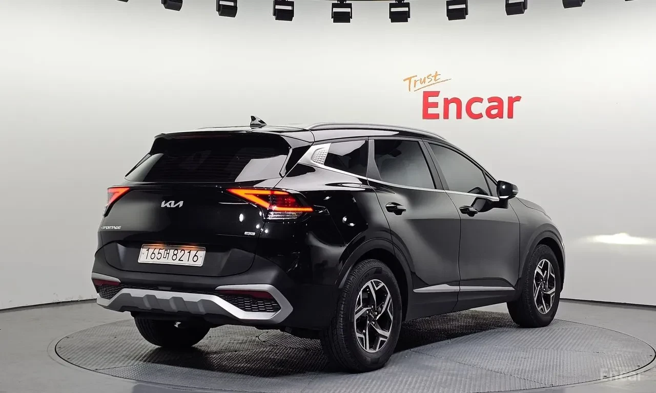 Kia Sportage 2022 МОДЕЛ / 4WD PRESTIGE / ОБДУВХАНЕ / ЛИЗИНГ, снимка 4 - Автомобили и джипове - 55875121