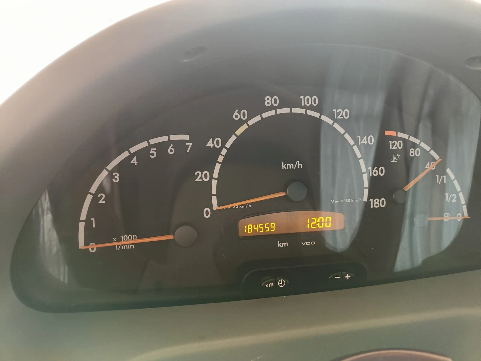 Mercedes-Benz Sprinter 208  - изображение 7