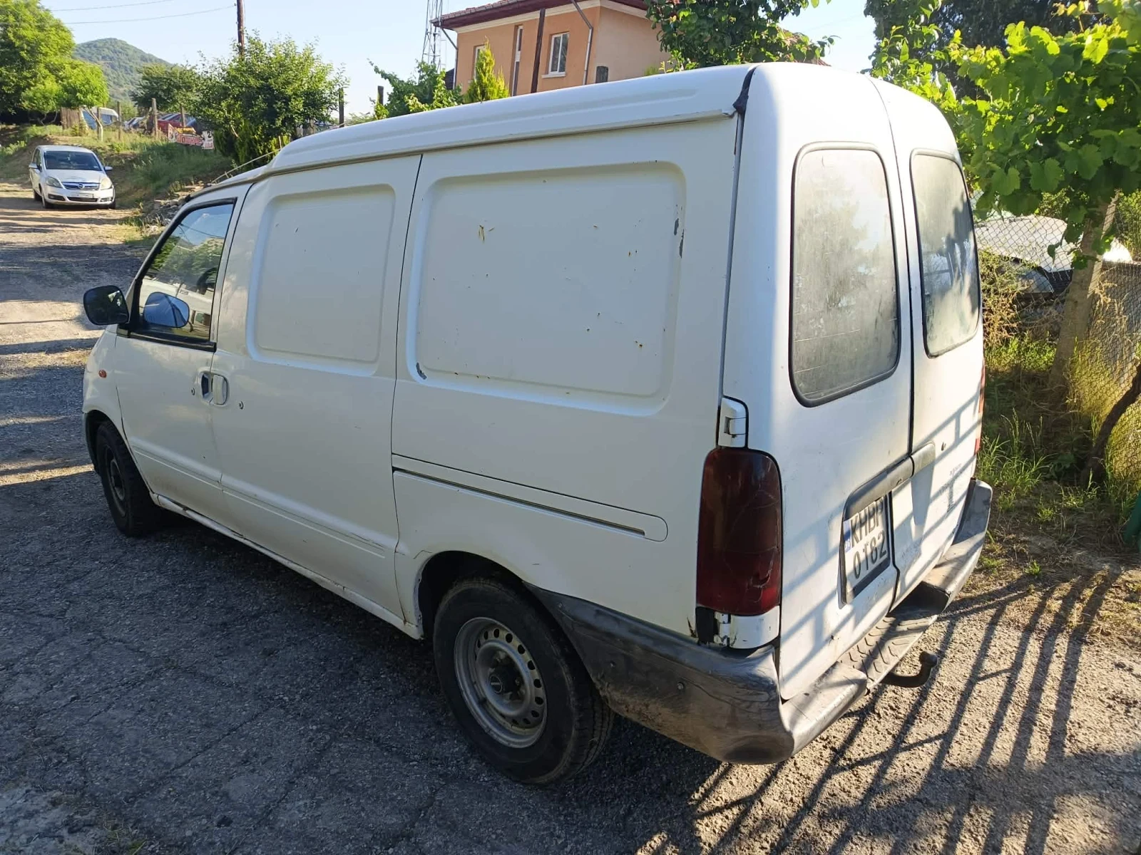 Nissan Vanette 2.3 dizel, снимка 3 - Бусове и автобуси - 55388621