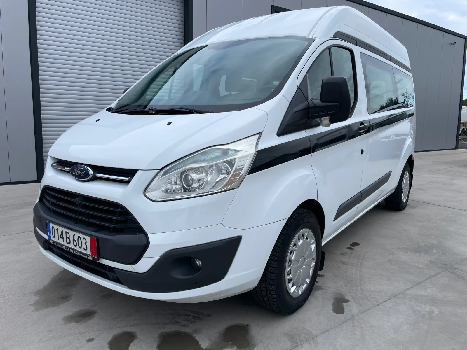 Ford Transit Custom 2.2 CDTi / LONG / КЛИМА / ПАРКТРОНИК / АВТОПИЛОТ, снимка 7 - Бусове и автобуси - 56225797