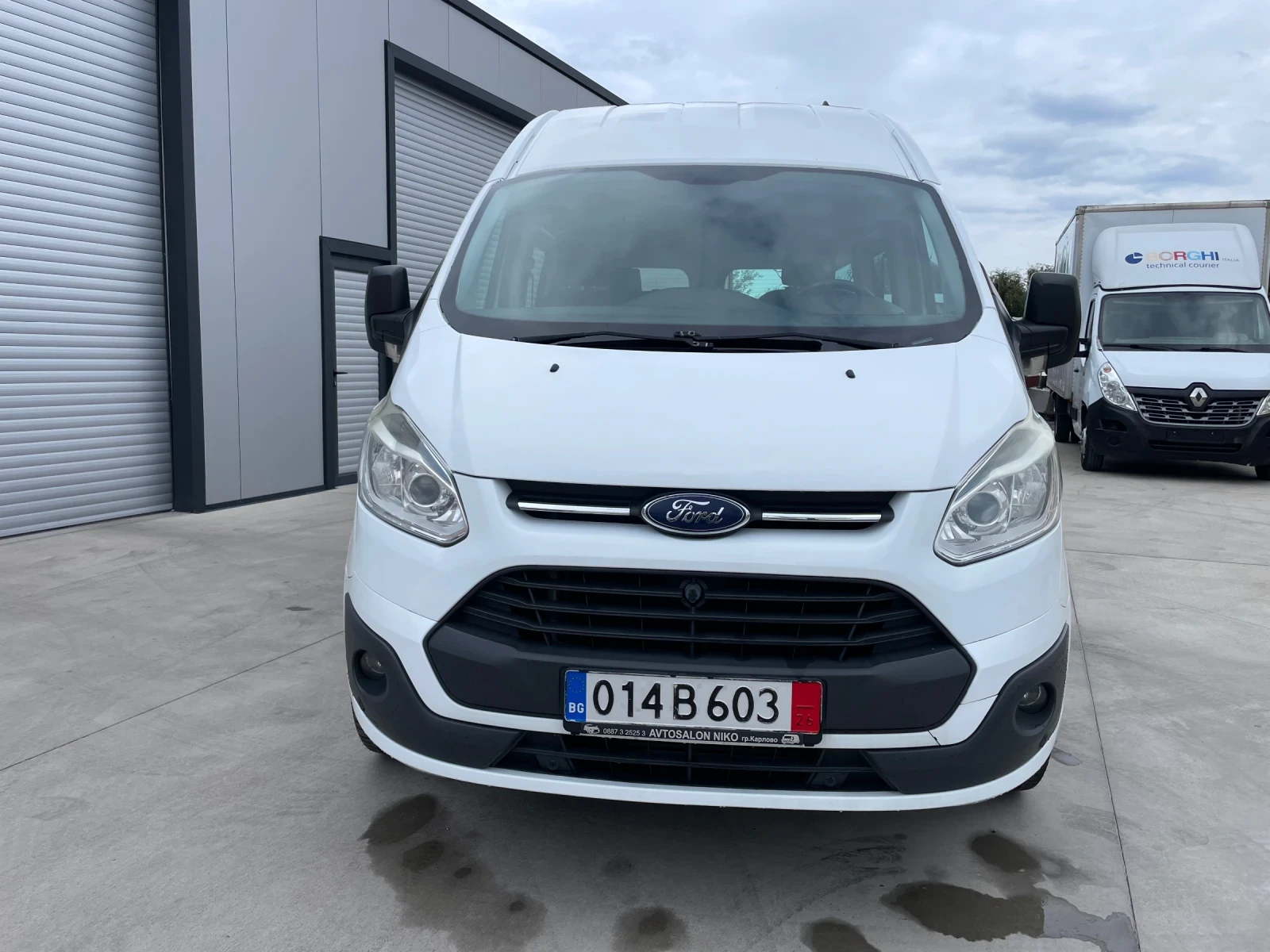 Ford Transit Custom 2.2 CDTi / LONG / КЛИМА / ПАРКТРОНИК / АВТОПИЛОТ, снимка 2 - Бусове и автобуси - 56225797