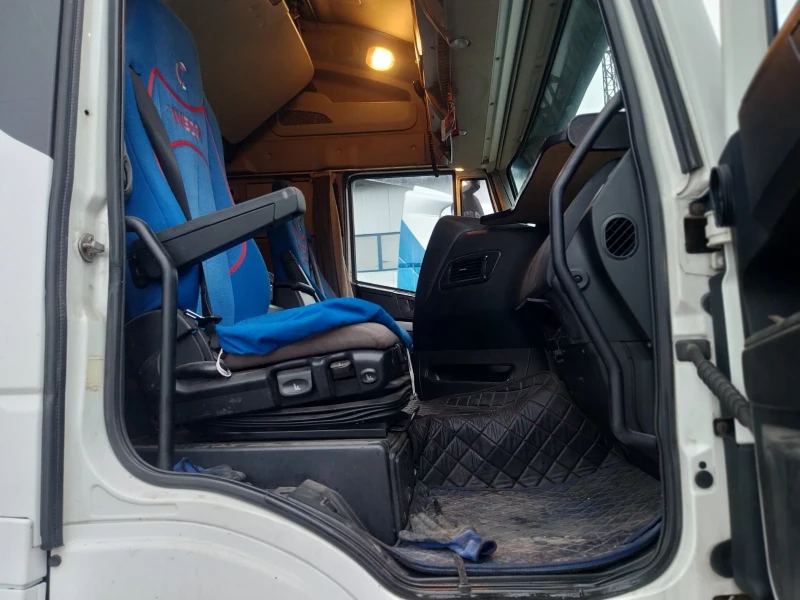 Iveco Stralis, снимка 2 - Камиони - 52678272