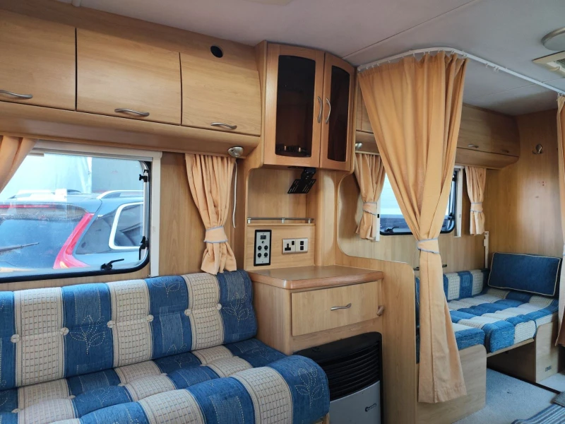 Каравана Coachmen LUNAR, снимка 12 - Каравани и кемпери - 50508026