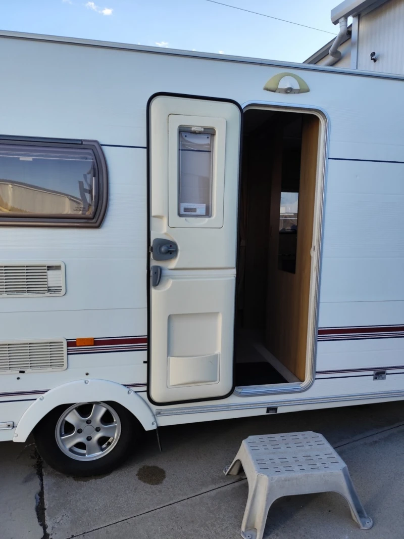 Каравана Coachmen LUNAR, снимка 5 - Каравани и кемпери - 50508026