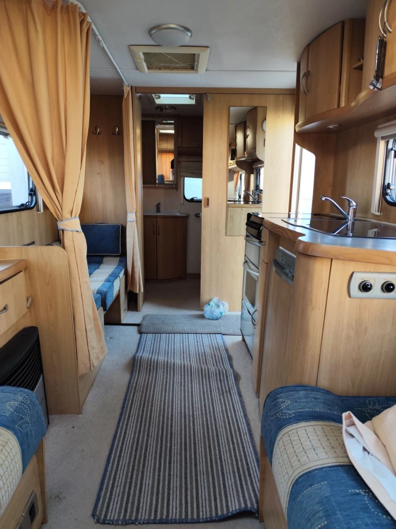 Каравана Coachmen LUNAR, снимка 11 - Каравани и кемпери - 50508026